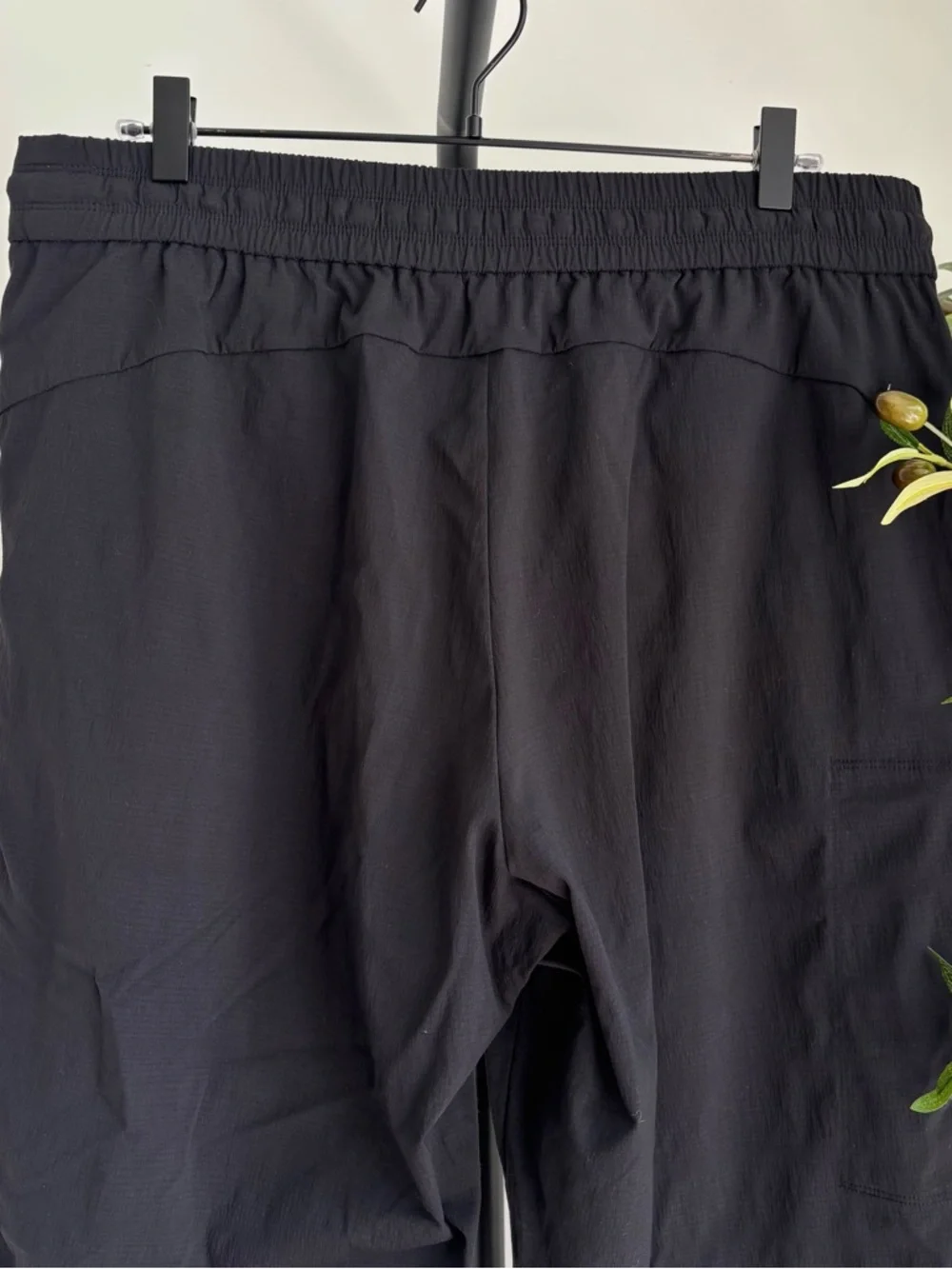 • [Athleta] Jogger Pant •